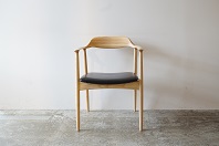 フルアームチェア