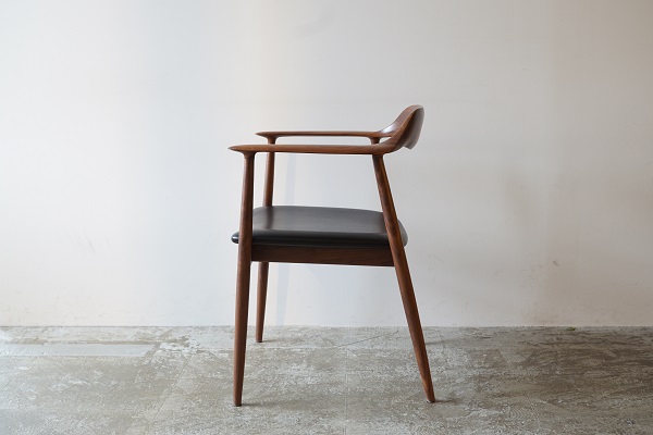 ウォールナット　チェア