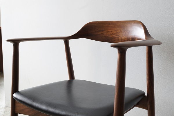 ウォールナット　チェア