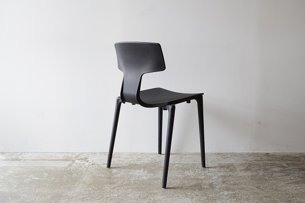 スタッキングチェア