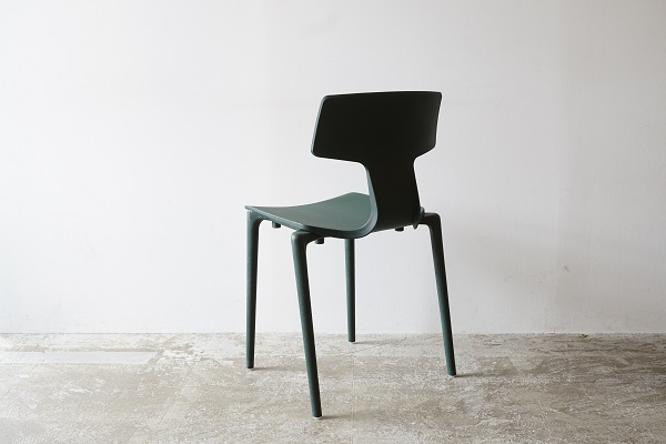 スタッキングチェア