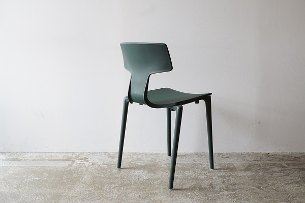 スタッキングチェア