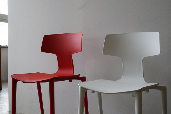 スタッキングチェア