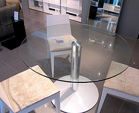 ホワイトガラス　円形　ダイニングテーブル