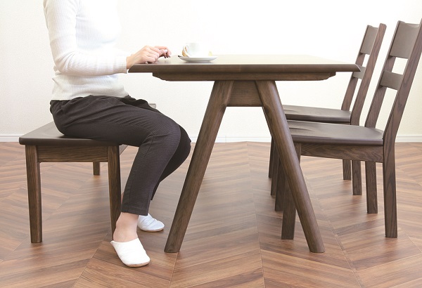 ﾀﾞｲﾆﾝｸﾞﾃｰﾌﾞﾙ