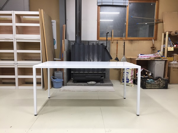 ダイニングテーブル　スチール　白