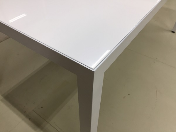 ダイニングテーブル　スチール　白