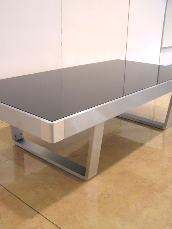 ガラステーブル　グレーガラス　シンプル　モダン ガラステーブル グレーガラス