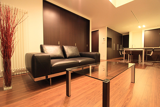 ガラステーブル