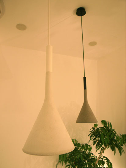 サイドテーブル　白