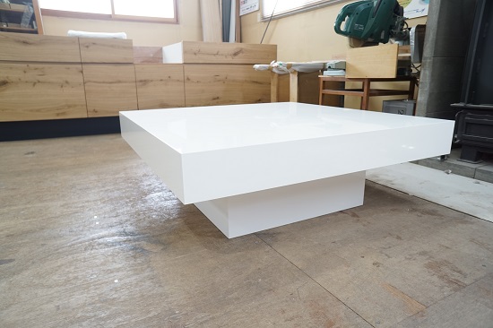 リビングテーブル　白　正方形