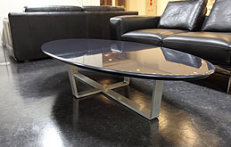 リビングテーブル　ダークブラウン