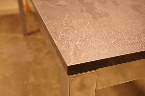 ﾀﾞｲﾆﾝｸﾞﾃｰﾌﾞﾙ　伸長式　天板