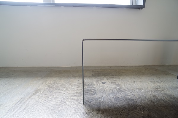 アイアン　テーブル