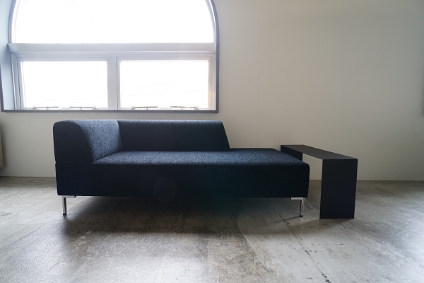 アイアン　テーブル