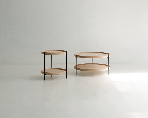 リビングテーブル