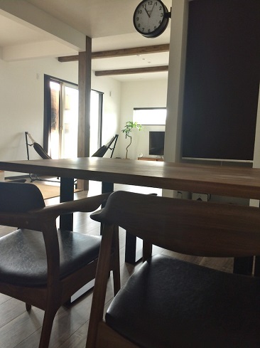 ﾀﾞｲﾆﾝｸﾞﾃｰﾌﾞﾙ