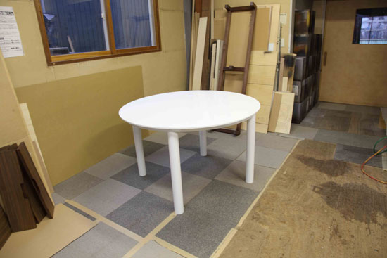 丸ダイニングテーブル　白