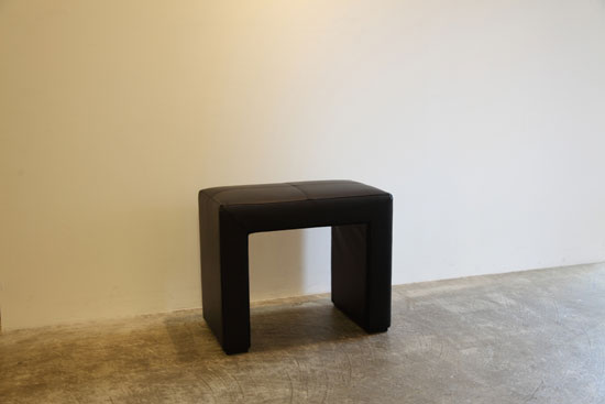 スツール　本革