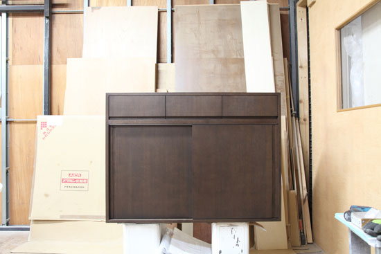 キャビネット　引き戸