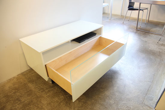 テレビボード　コンパクト