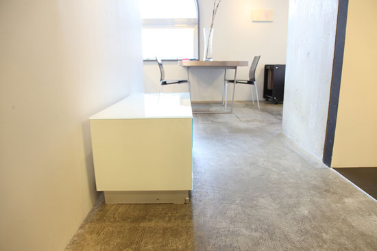 テレビボード　ガラス