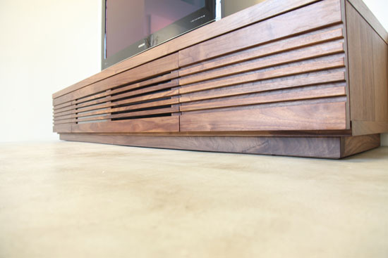 テレビ台　ウォールナット