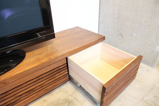 テレビボード　引き出し