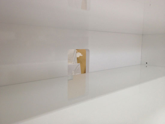 テレビ台　配線用穴