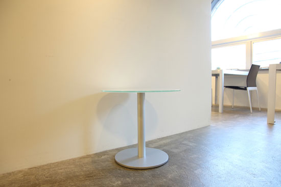 サイドテーブル　ガラス