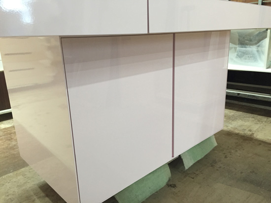 ダイニングテーブル　キャビネット