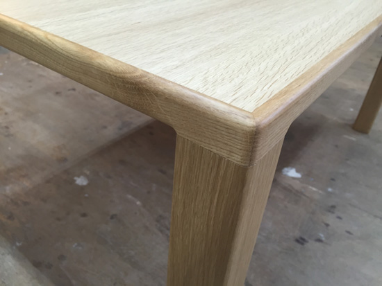 テーブル　角　丸い