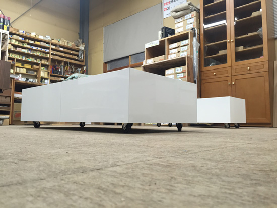 ローテーブル　キャスター