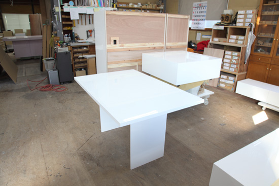 ダイニングテーブル　スチール脚