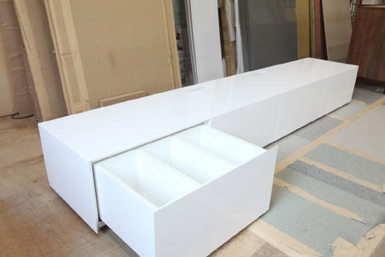 テレビボード　引出