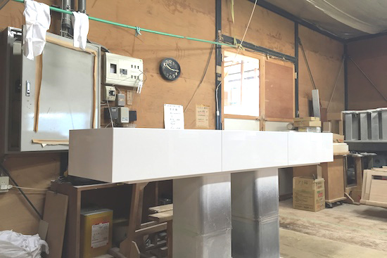 avボード　ホワイト　鏡面