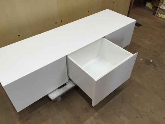 テレビボード　ファイル収納