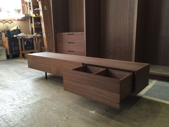 テレビボード　シンプルモダン