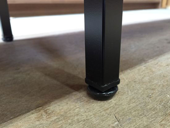 テレビボード　アジャスター