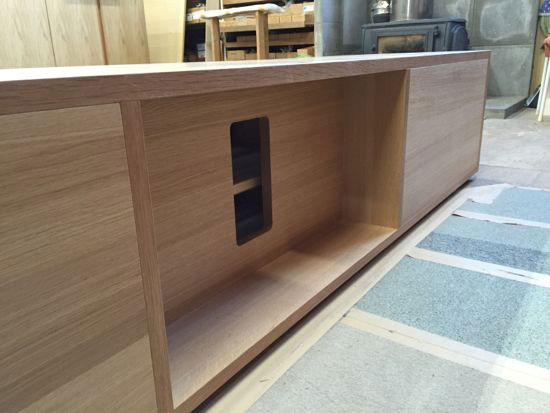 テレビボード　配線