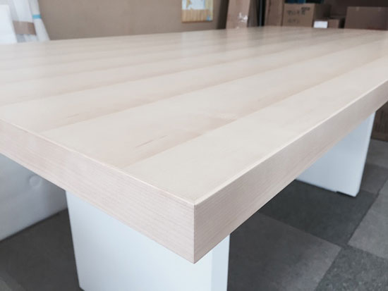 特注ダイニングテーブル　メープル