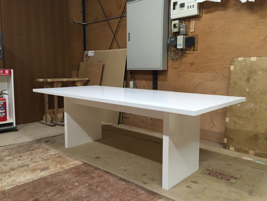 ダイニングテーブル　オーダー