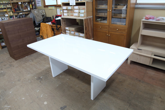 ダイニングテーブル　白