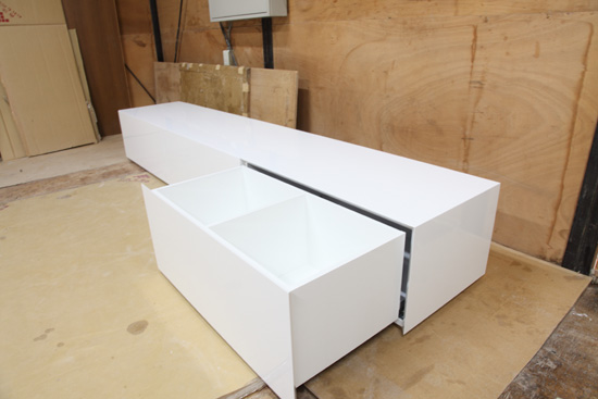 テレビボード　引き出し