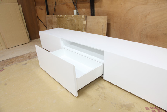 テレビボード　シンプル