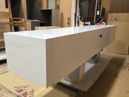 テレビボード　背面仕上げ有