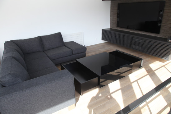 ローテーブル　黒　鏡面