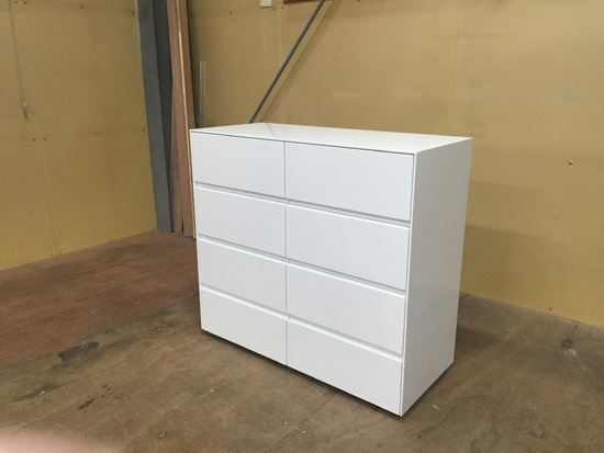 キャビネット　白