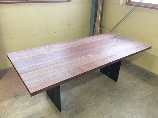 ダイニングテーブル　無垢