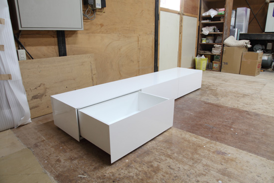 テレビボード　モダン